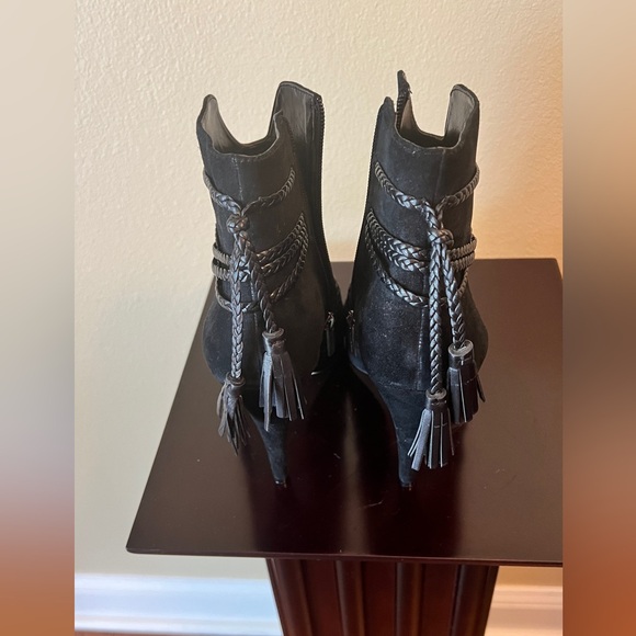 Vince Camuto Booties - Size 9.5 - Picture 3 of 4